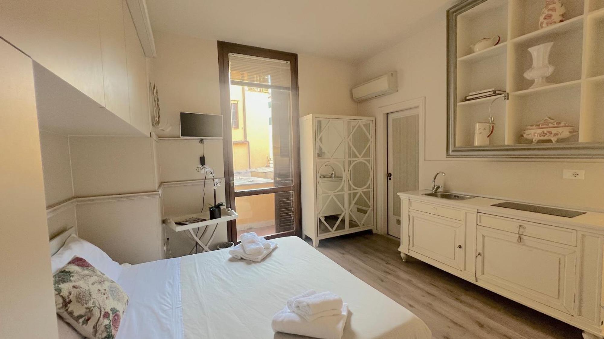 Charming Studio Next To The Duomo Florens Exteriör bild
