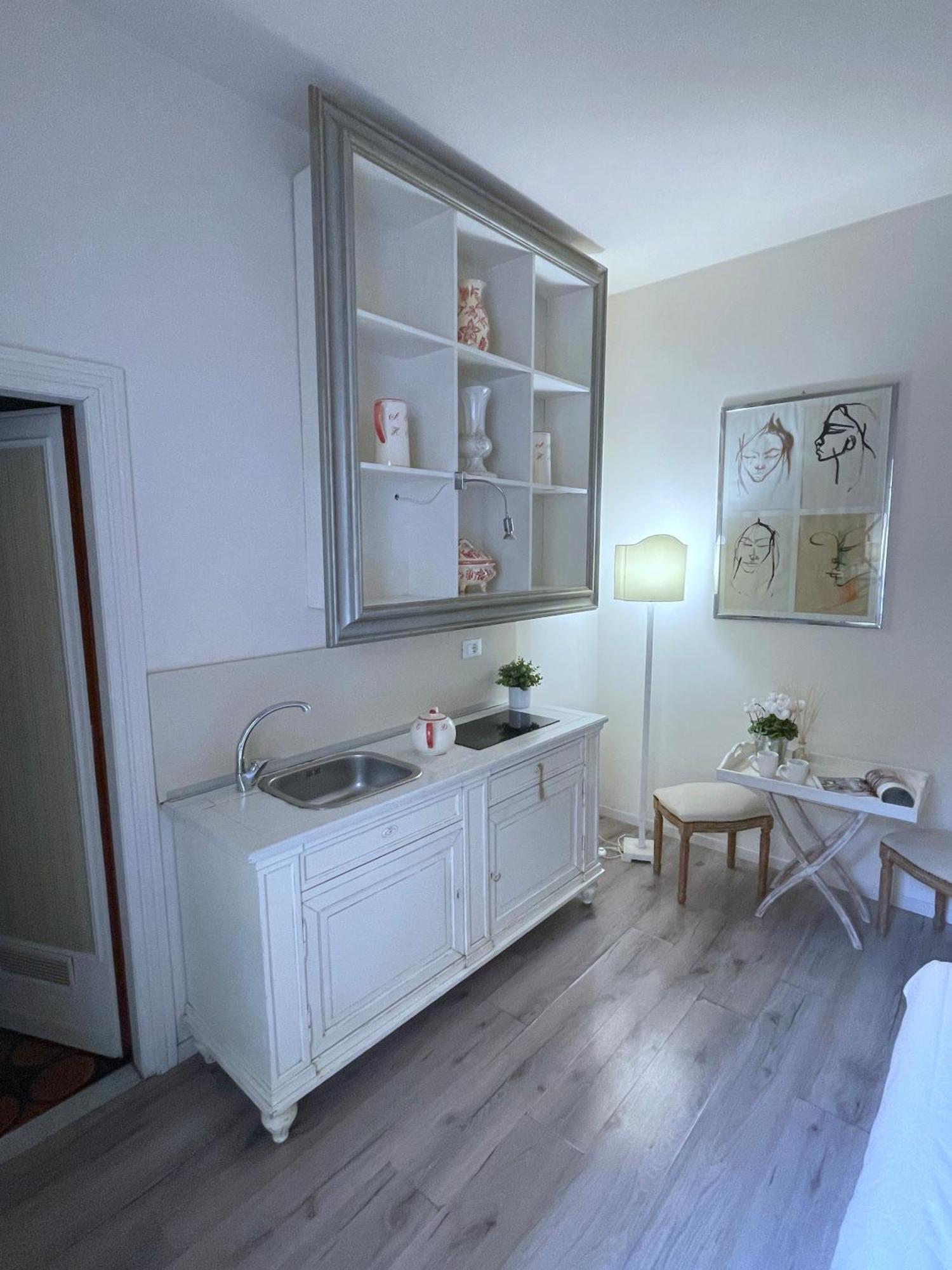 Charming Studio Next To The Duomo Florens Exteriör bild